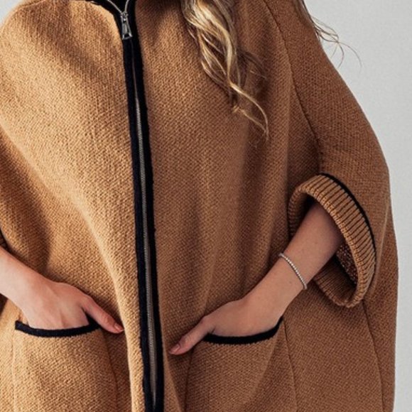 Kate Knit Zip-Up Fleece Cape - Picture 2 of 4